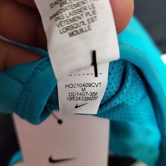 Nike Women's Sz Medium Sports Bra Dri-FIT Indy Yoga Light-Support DD1407-356 NWT - Picture 8 of 8